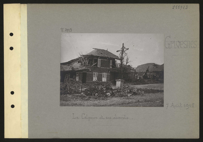 Grivesnes. Le calvaire et ses abords