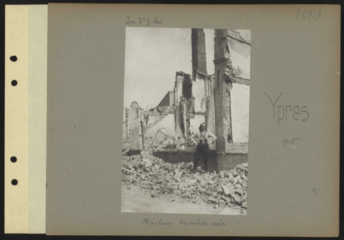 Ypres. Maisons bombardées
