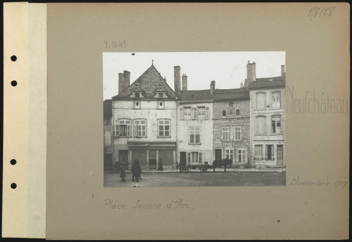 Neufchâteau. Place Jeanne d'Arc