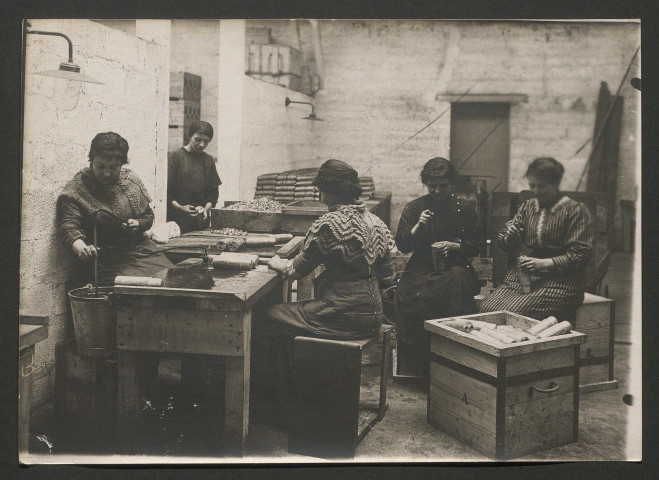 Aciéries de Saint-Chamond : Ateliers devérifications, réglages, essais