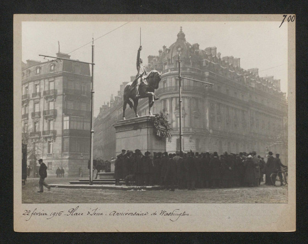 Place d'Iéna. Anniversaire de Washington