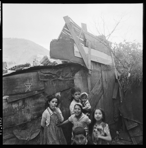 Habitats précaires sur les hauteurs d'Alger (suite): 4