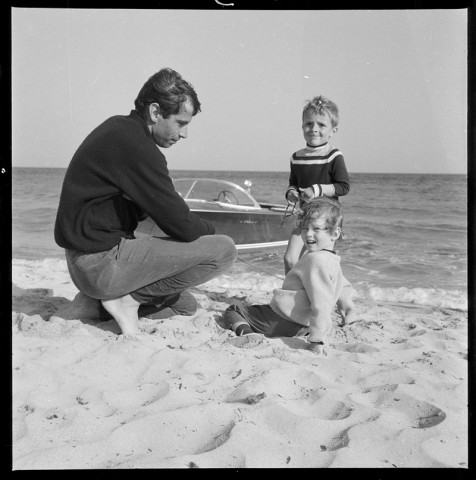 Roger Vadim et sa fille à Saint-Tropez