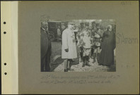Saint-Amarin. Le général Pétain accompagné des généraux de Mitry commandant la 7e armée, et Demetz commandant la 56e division d'infanterie, visitant la ville