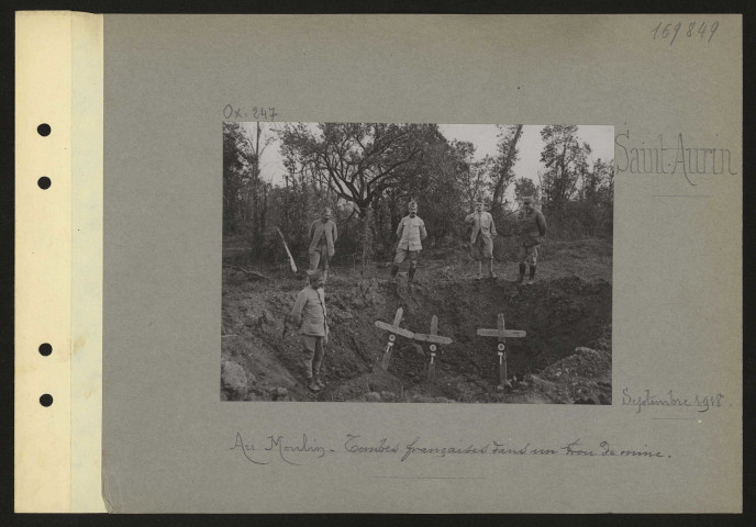 Saint-Aurin. Au moulin. Tombes françaises dans un trou de mine