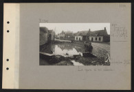 Tracy-le-Mont. La mare et ses abords