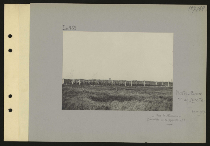 Notre-Dame de Lorette. Sur le plateau. Cimetière de la chapelle n° 2