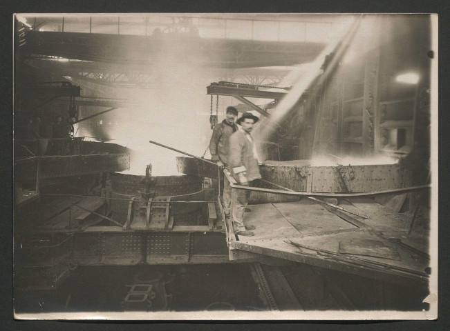 Fabrication d'obus aux Forges Marrel frères, forges de la Loire et du Midi