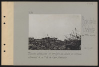 Bois de La Chalade, La Fille Morte. Tranchée allemande de première ligne ; au centre, un créneau allemand à 10 m de la ligne française