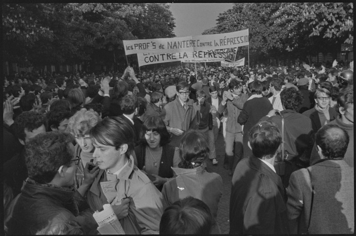 Mai 1968 : manifestation du 7 mai partant de Denfert-Rochereau