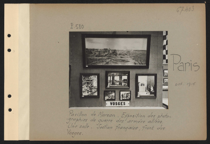 Paris. Pavillon de Marsan. Exposition des photographies de guerre des armées alliées. Une salle. Section française, front des Vosges