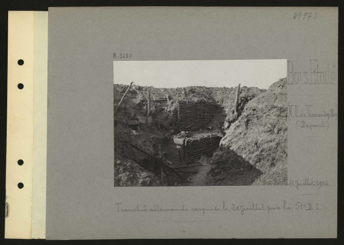 Bois Étoilé (nord-ouest de Vermandovillers) (devant). Tranchée allemande conquise le 20 juillet par la 51e division d'infanterie