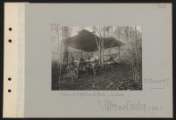 Villiers-sur-Coudun (près). Camp de l'arbre de la butte : cuisine
