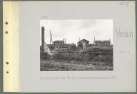 Verdun. La gare bombardée. Au premier plan la coopérative bombardée en 1917