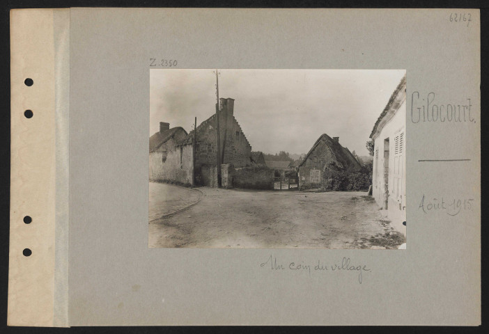 Gilocourt. Un coin du village