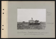 Méry (près). Sur le plateau : tanks Schneider restés entre les lignes après la contre-attaque du 15 juin