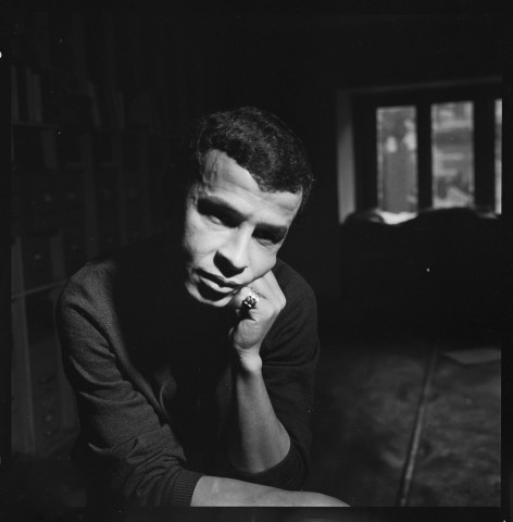 Portraits et Conférence de presse de Ben Bella à la R.T.A. (radio télévision algérienne)