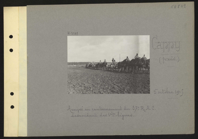 Cappy (près). Arrivée au cantonnement du 37e régiment d'artillerie coloniale descendant des premières lignes