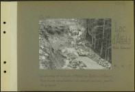Lac d'Alfeld (Près Sewen). Construction de la route d'Alfeld au Ballon d'Alsace. Pose d'une canalisation en ciment sur une partie de la route