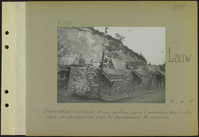 Lauw. Exploitation militaire d'une carrière pour l'entretien des routes. Quai de chargement pour les tombereaux et camions