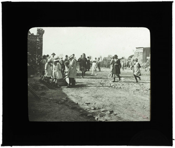 Le terrain de jeux dans les ruines