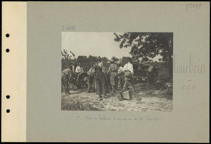 Courboin. Mise en batterie d'un canon de 155 Schneider