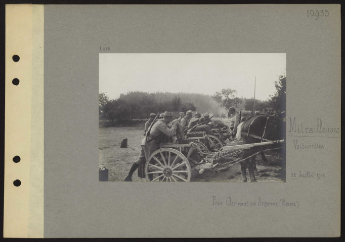 Clermont-en-Argonnes (près) (Meuse). Mitrailleuses. Voiturettes