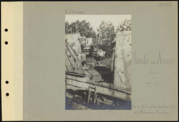 Condé-sur-Aisne (entre Vailly et). Voie ferrée en construction. Arrivée des travailleurs