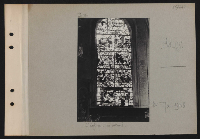 Baugy. L'église : un vitrail