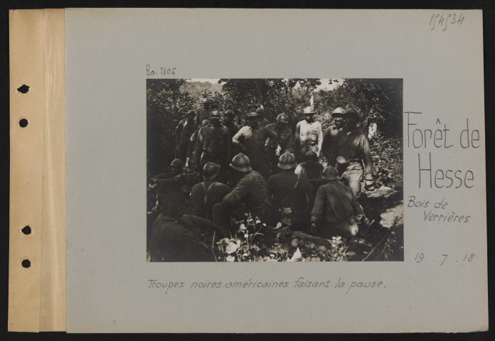 Forêt de Hesse, Bois de Verrières. Troupes noires américaines faisant la pause