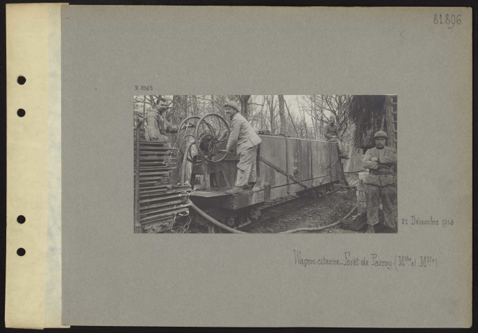 Forêt de Parroy (Meurthe-et-Moselle). Wagon citerne