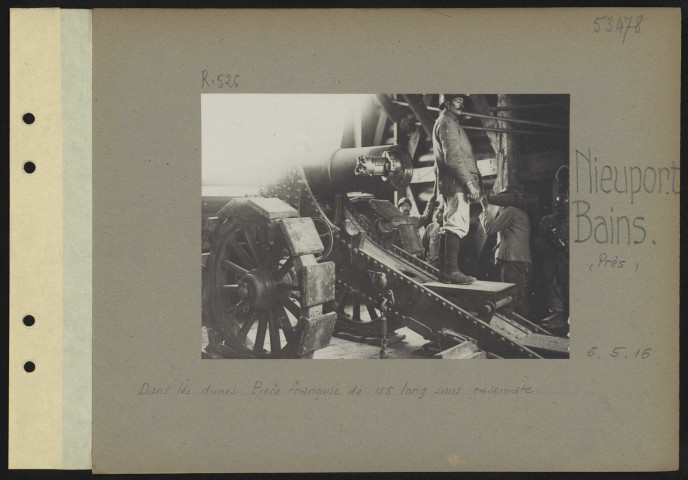 Nieuport-Bains (près). Dans les dunes. Pièce française de 155 long sous casemate