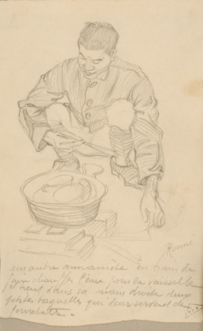 Un autre annamite en train de faire chauffer l'eau pour la vaisselle. Il tient dans sa main droite deux petites baguettes qui leur servent de fourchette (1917)