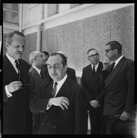 Nasser à Alger : obsèques de Mohammed Khemisti (suite): 3