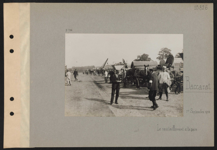 Baccarat. Le ravitaillement à la gare