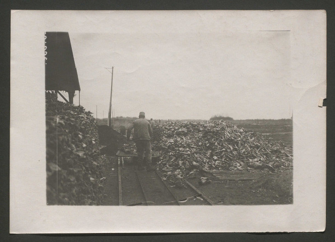 Usine de transformation des déchets à Ablis-Paray (Seine-et-Oise)