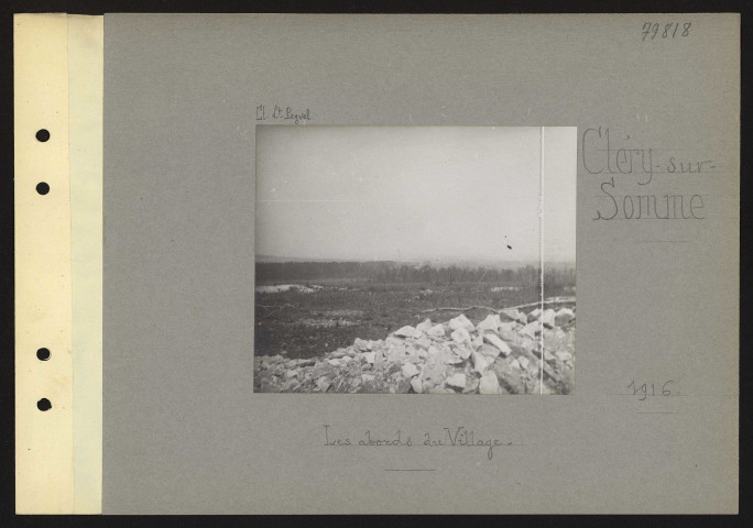 Cléry-sur-Somme. Les abords du village