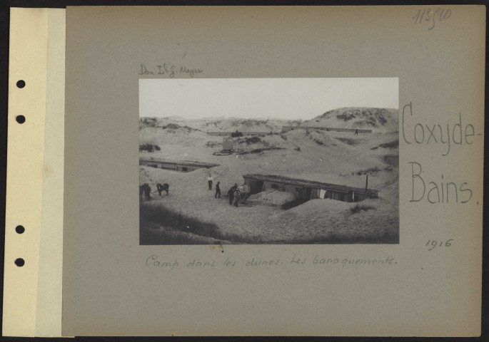 Coxyde-Bains. Camp dans les dunes. Les baraquements