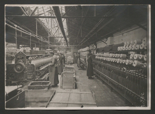 L'usine de tissage Coisne et Lambert à Choisy-Le-Roi (Seine)