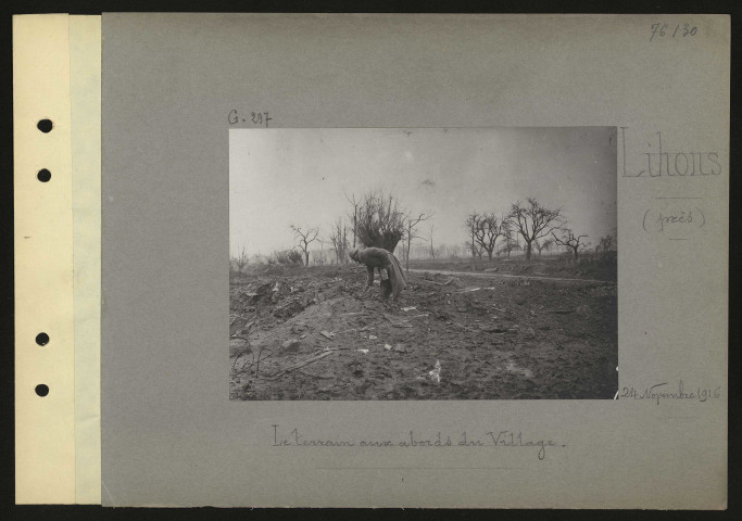 Lihons (près). Le terrain aux abords du village
