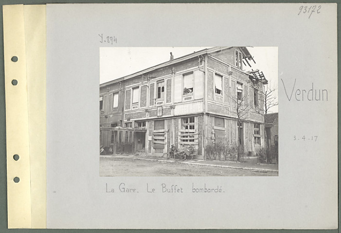 Verdun. La gare. Le buffet bombardé