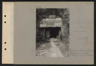 Autrêches. Route de Moulin-sous-Touvent. Entrée d'une carrière aménagée par les Allemands