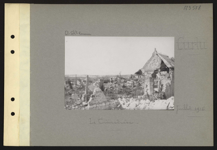 Curlu. Le cimetière