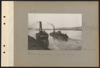 Bougival. Convois de péniches sur la Seine