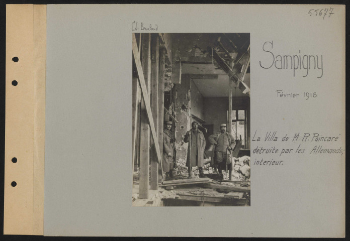 Sampigny. La villa de M. R. Poincaré détruite par les Allemands ; intérieur