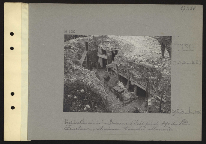 Frise (près et au nord-est). Près du canal de la Somme. (près point 490 du plan directeur). Ancienne tranchée allemande