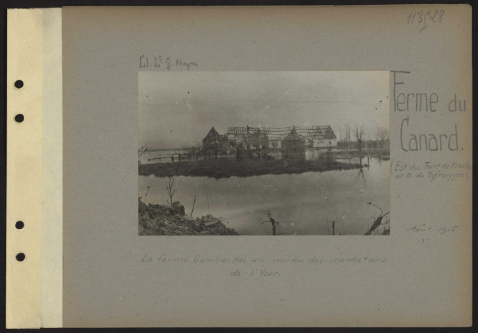 Ferme du Canard (est du fort Knocke et ouest de Vyfnuyzen). La ferme bombardée au milieu des inondations de l'Yser