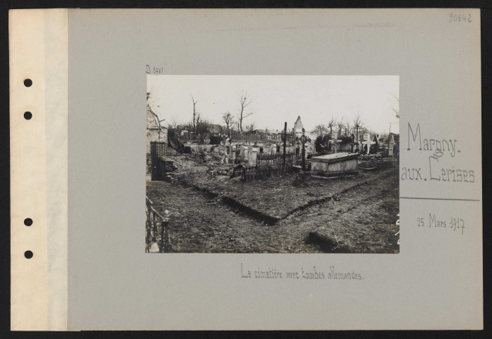Margny-aux-Cerises. Le cimetière avec tombes allemandes