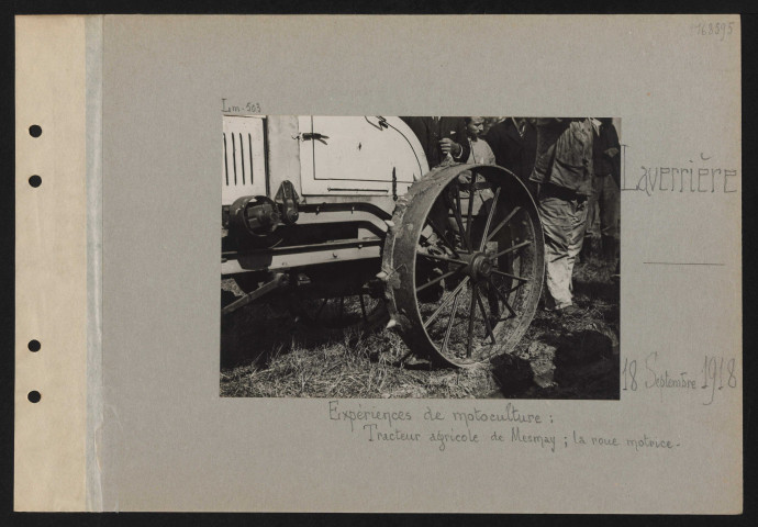 Laverrière. Expériences de motoculture : tracteur agricole de Mesnay ; la roue motrice