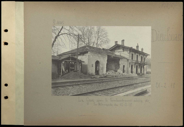Dieulouard. La gare après le bombardement aérien par les Allemands du 18.2.18